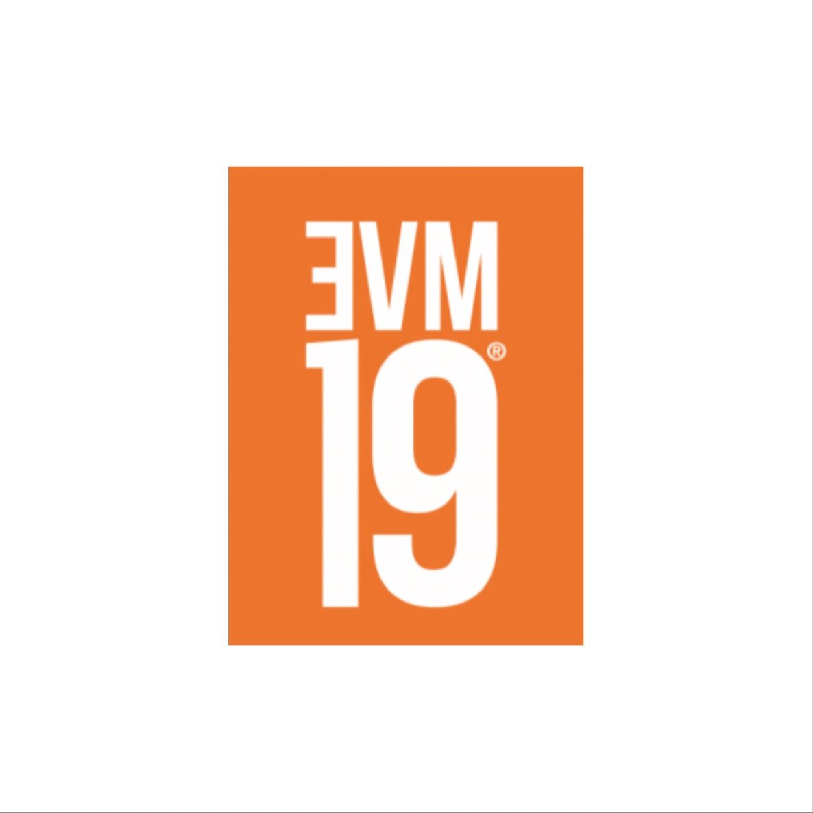 Een oranje vierkant met het nummer 19 erop