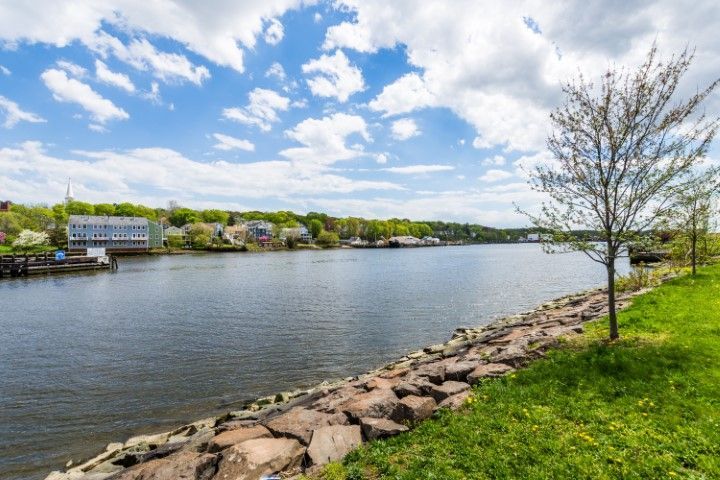 Waterfront scene in Quinnipiac River Park, Fair Haven