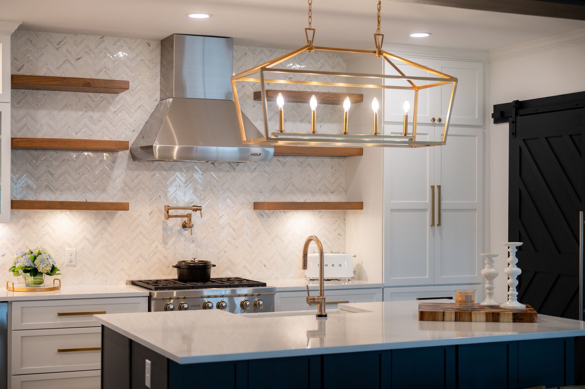 Residential Contractors in Baton Rouge: Choosing the Best Place for Your Range During a Kitchen Reno