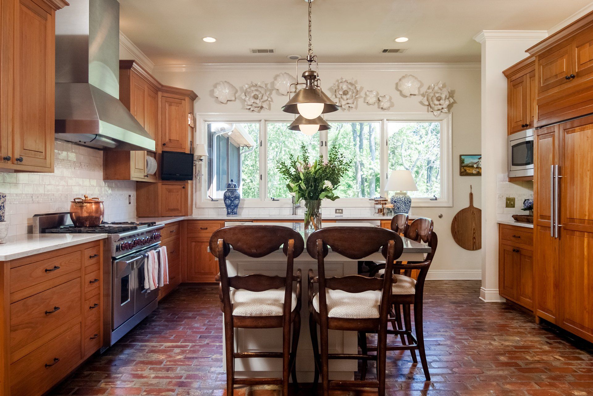 Open Concept Traditional Kitchen Renovation