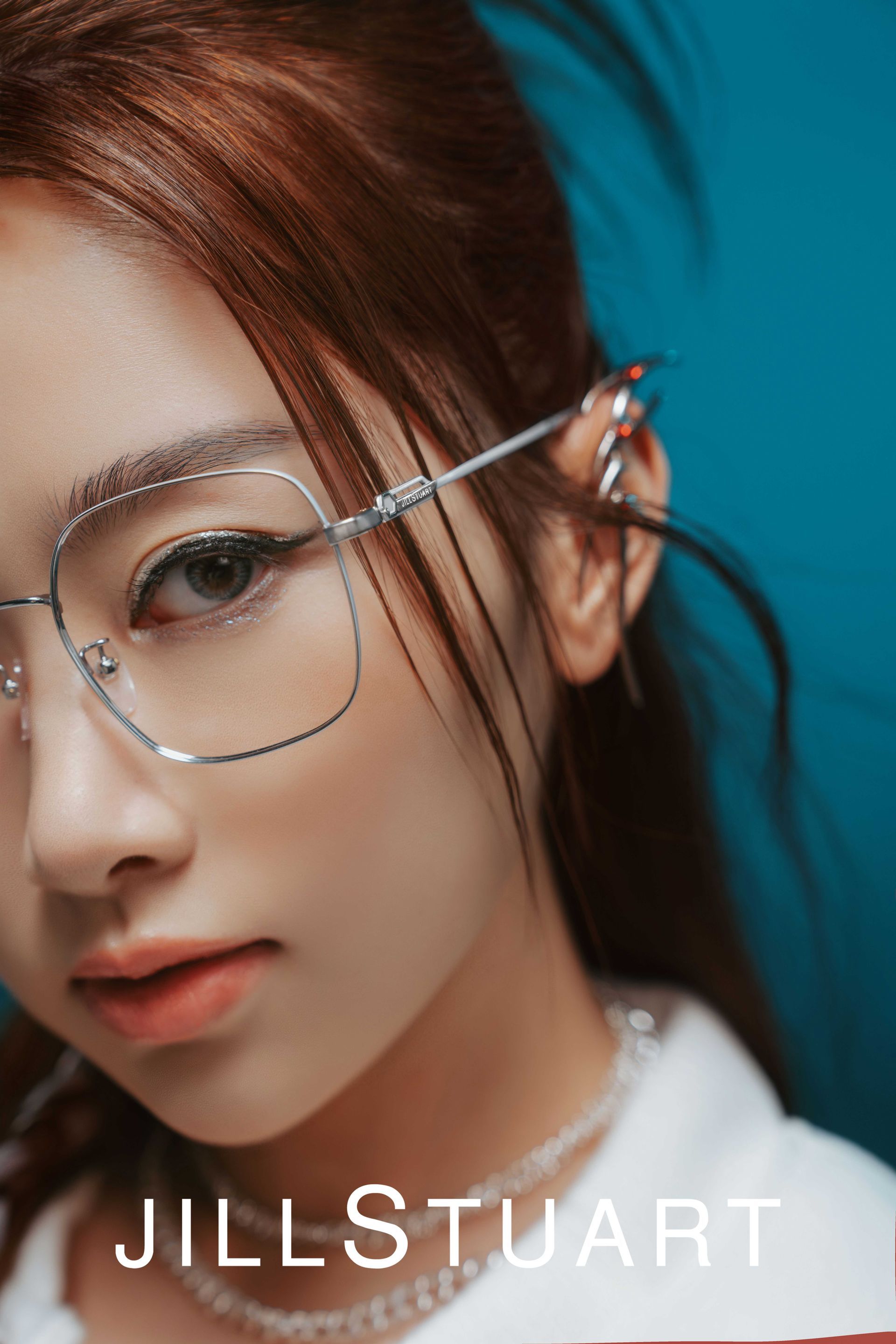 2024 Jill Stuart 眼鏡商品攝影，金屬鏡框、質感光影拍攝、專業平面攝影作品，品牌形象視覺