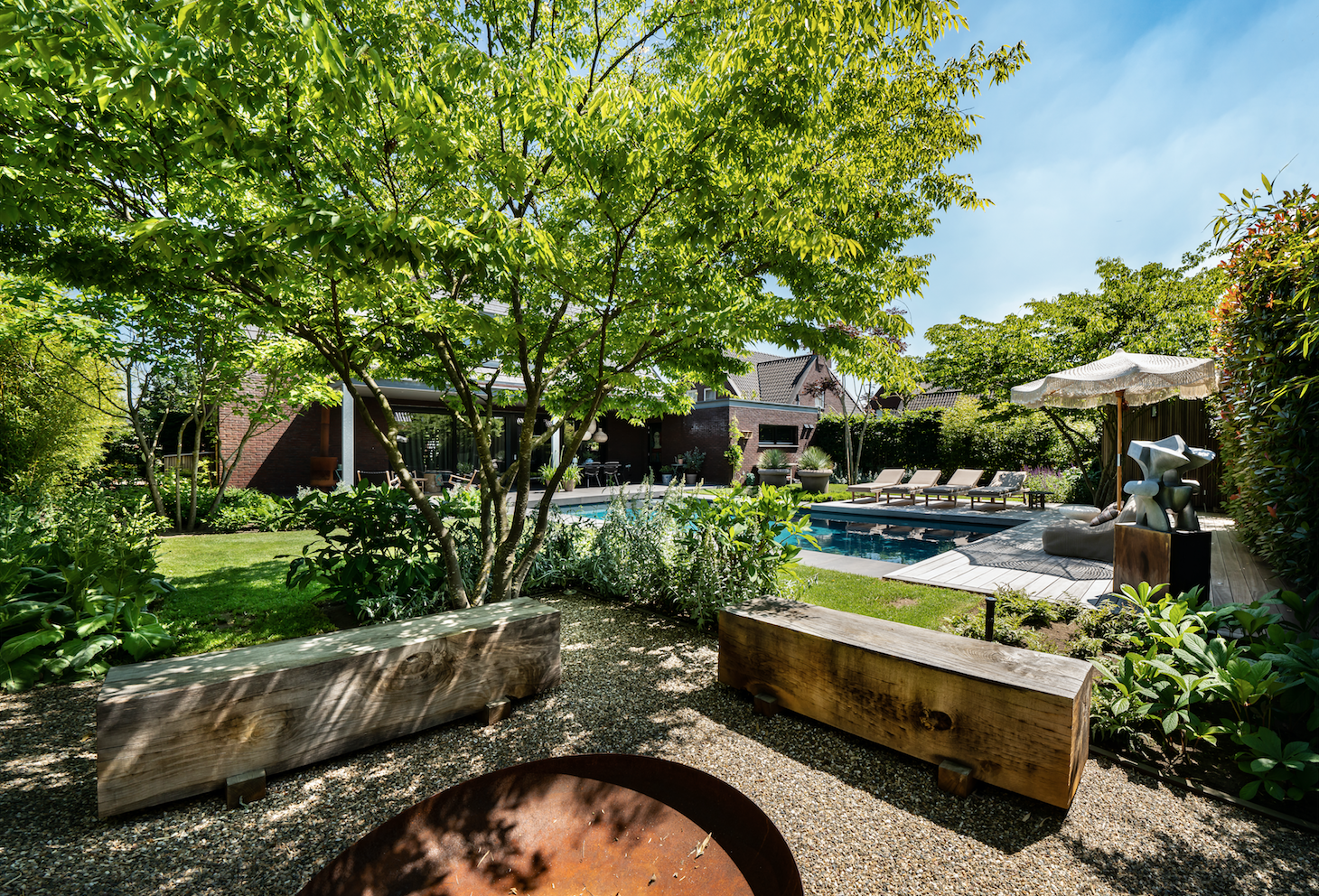 Mediterrane tuin, hoveniersbedrijf nuenen, hoveniersbedrijf smeulders, hoveniersbedrijf ttb, stijlvolle tuin, strakke moderne tuin, zuidelijke tuin, tuininspiratie, tuin op maat, tuin naar wens, tuinarchitect nuenen, hovenier nuenen, tuinen nuenen, tuin met zwembad nuenen, vuurkorf, groene oase, groene beplanting, tuinontwerp, tuinaanleg, tuinonderhoud, tuinieren, tuinman, ligbedden, tuin met details