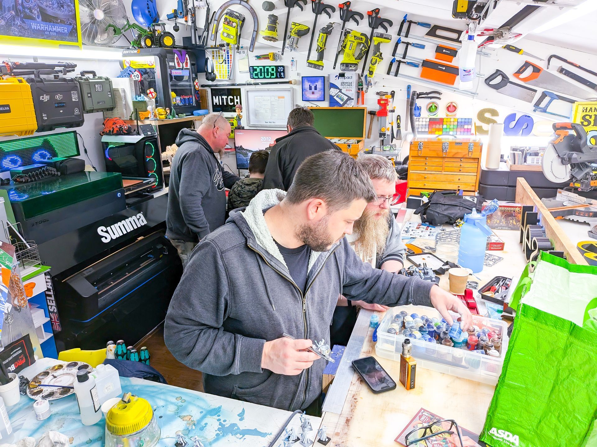 A blue sign that says standard membership on it.