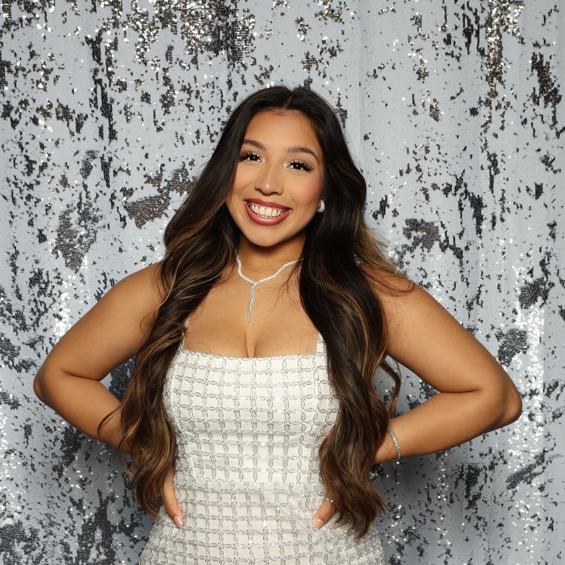 Professional DSLR print photo booth with studio lighting setup