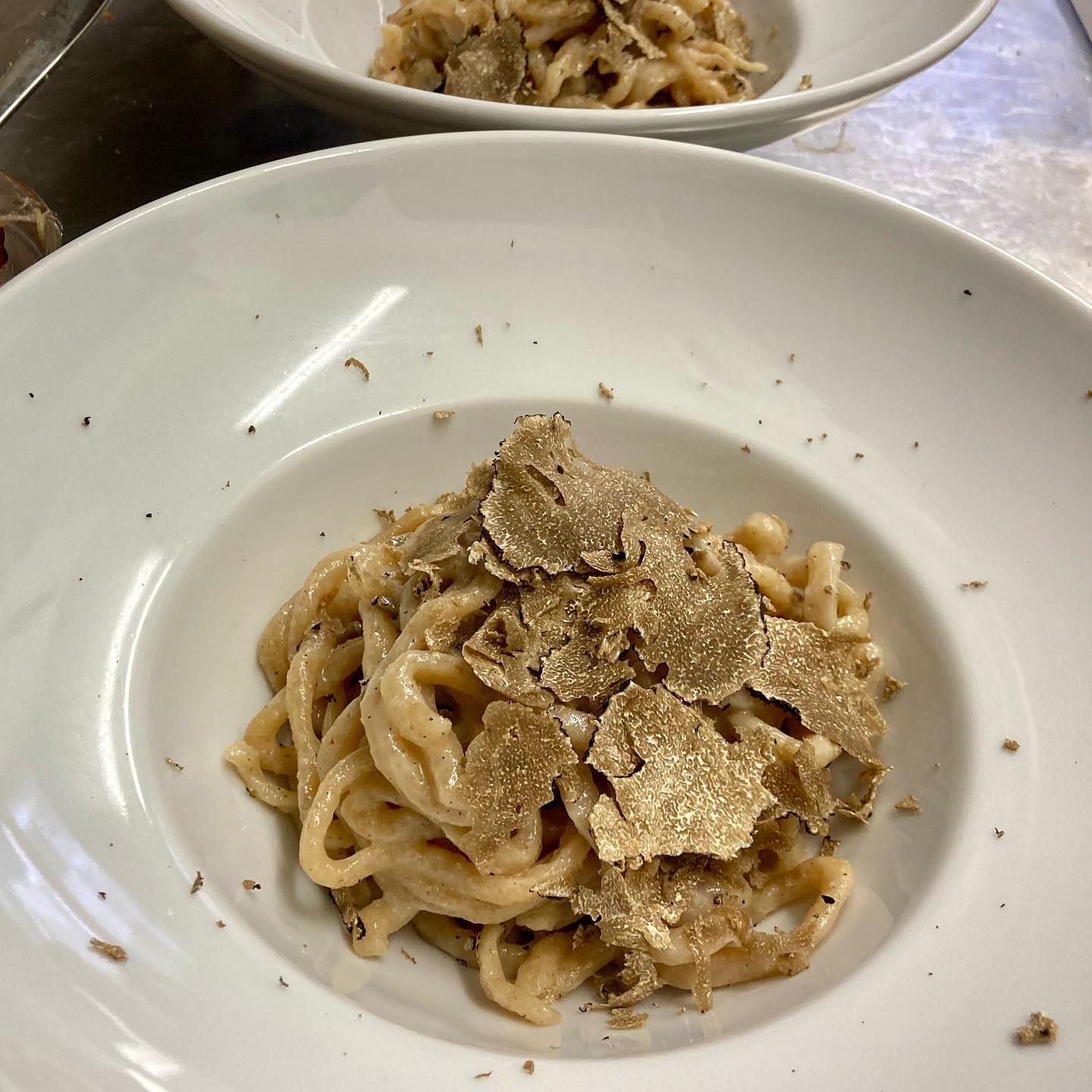 umbricelli e scorzone estivo