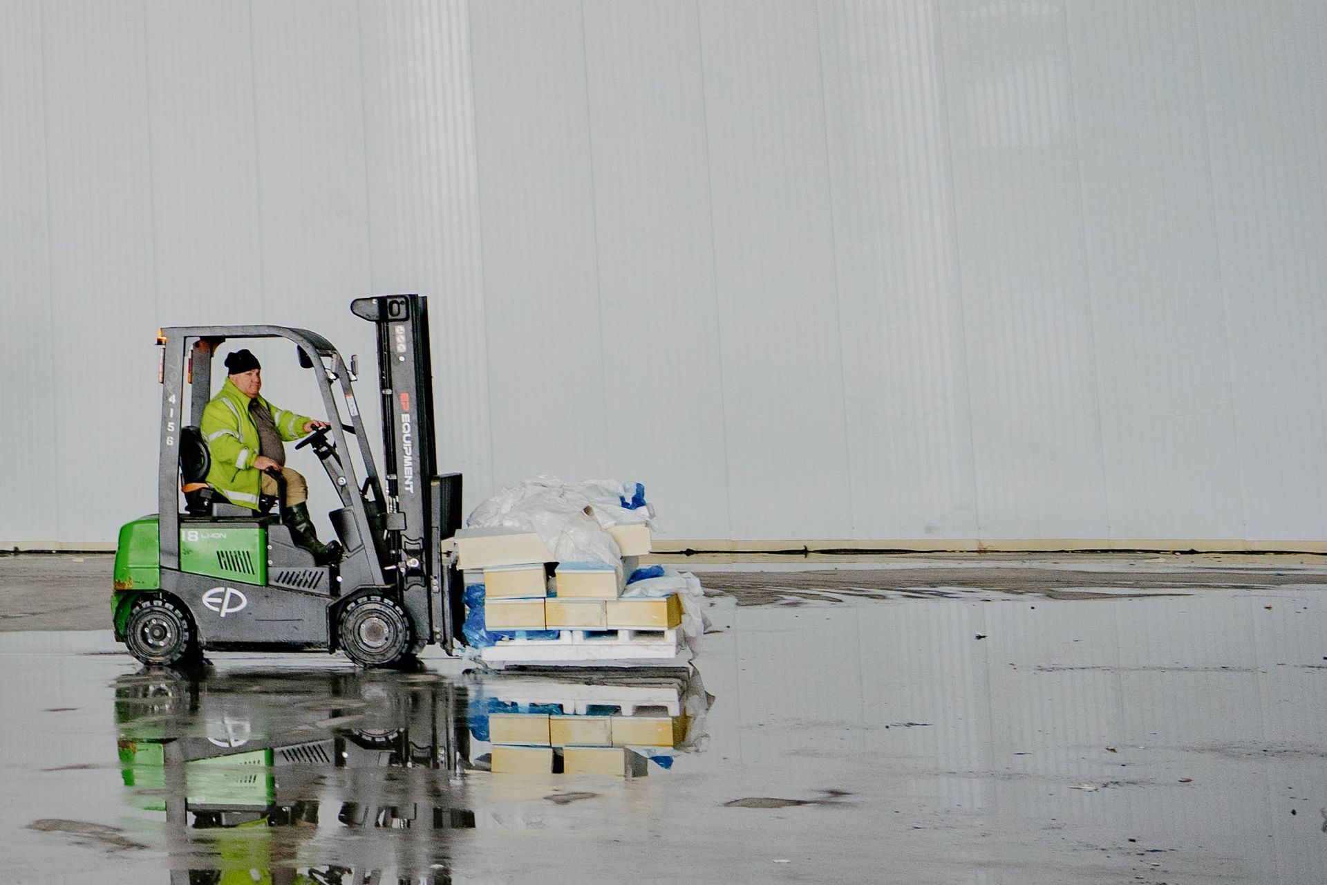 Construction Phase of Advanced Freezer Room with Fire-Resistant Features for CGI by Aircold Panel Solutions