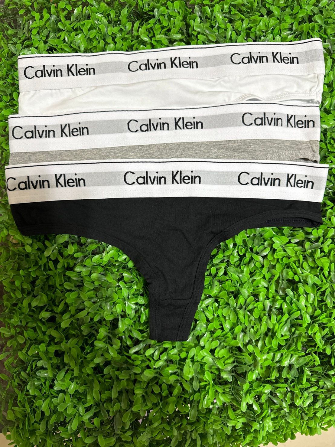 【限時優惠中】經典款Calvin Klein CK 加購  丁字褲  的賣場