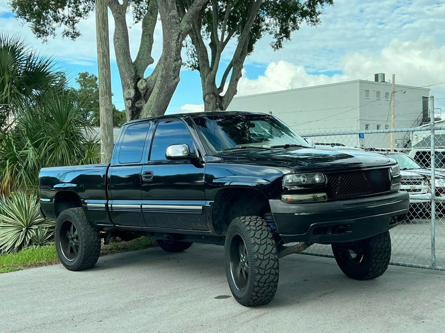 Gallery | Image 11  | Outlawed Customs