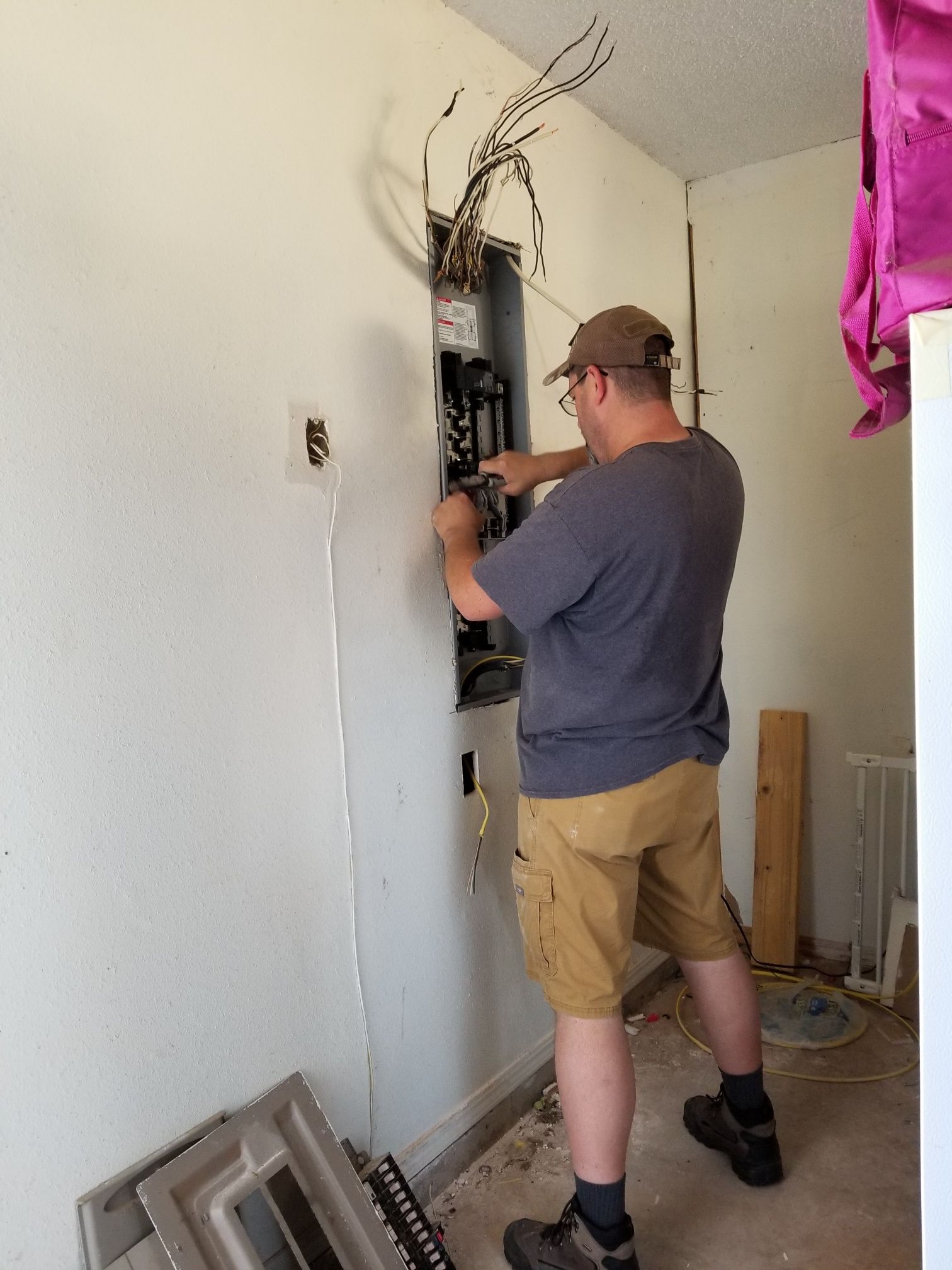 Electrician Fixing Electrical Wiring – Oklahoma City, OK – B & R Electric