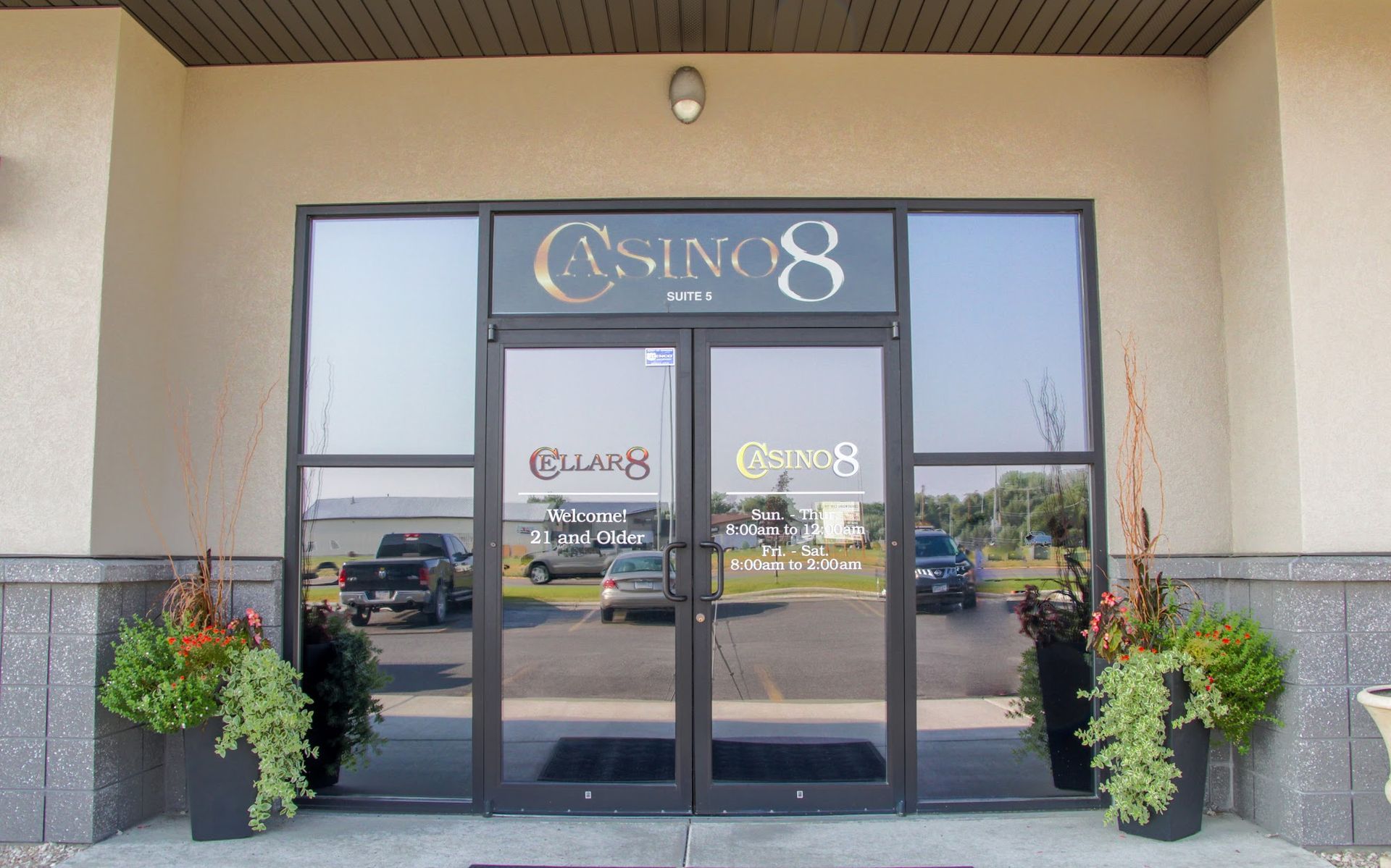 A building with a sign that says casino 8