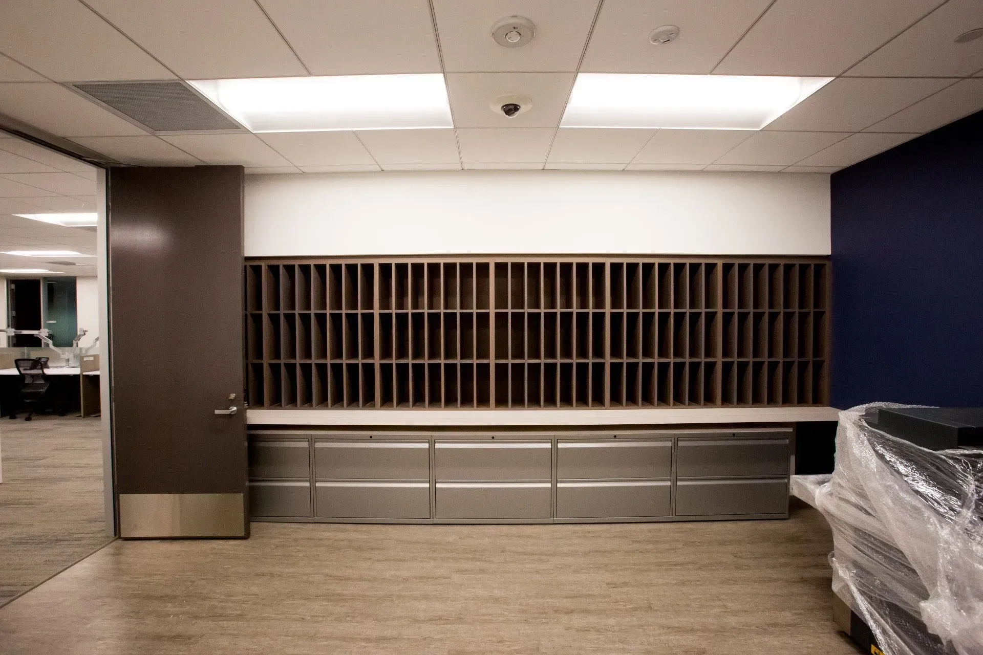 Gallery #17 – Canoga Park, CA – Eurocraft Cabinets, Inc.