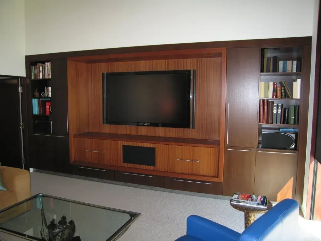 Gallery #13 – Canoga Park, CA – Eurocraft Cabinets, Inc.