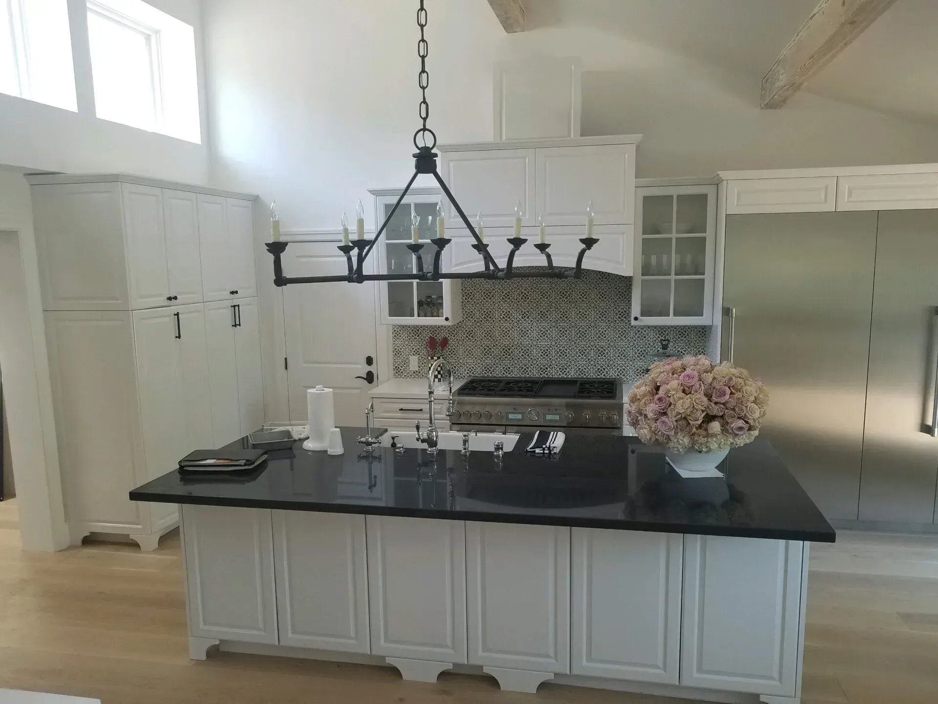 Gallery #06 – Canoga Park, CA – Eurocraft Cabinets, Inc.