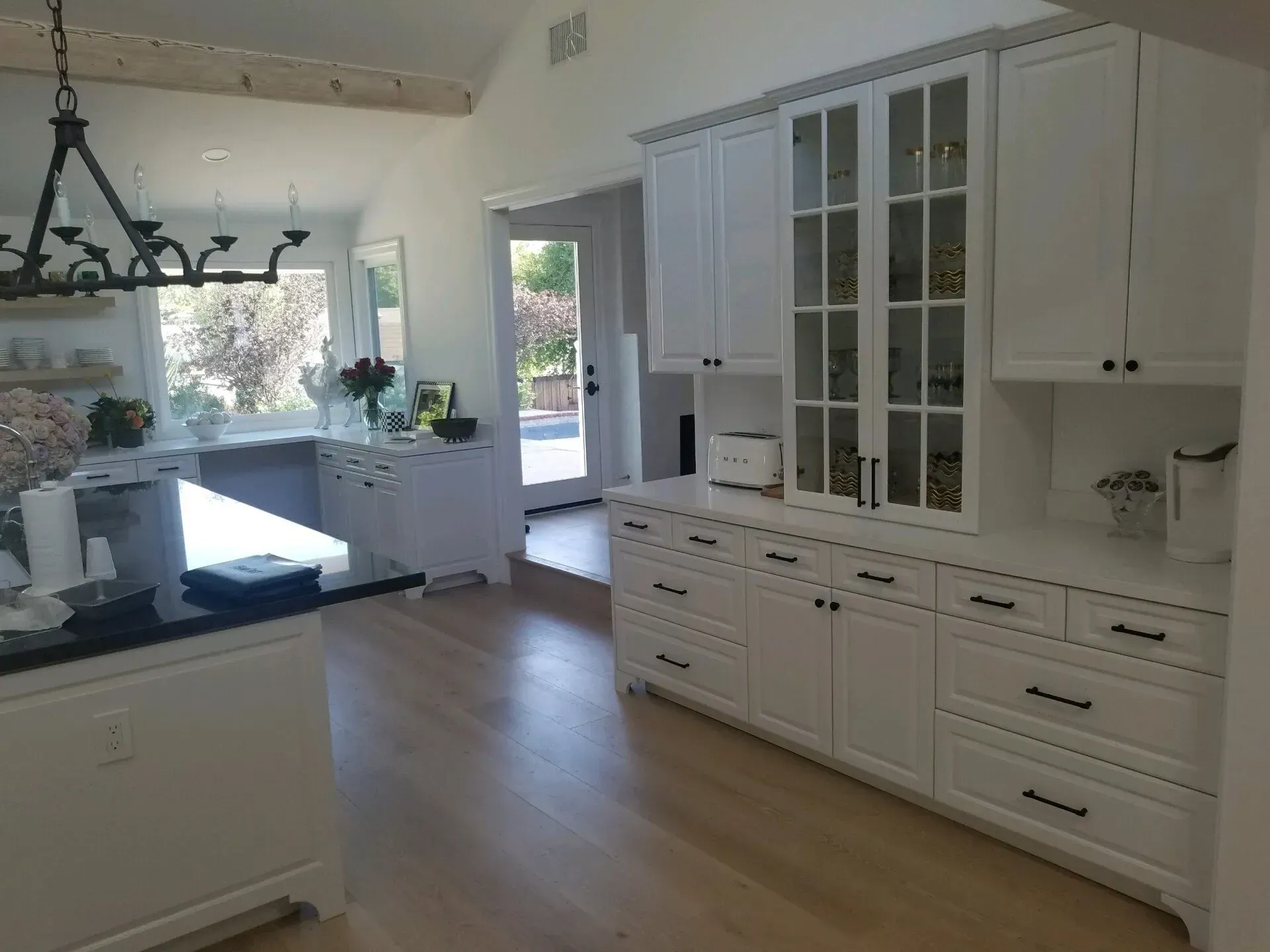 Gallery #05 – Canoga Park, CA – Eurocraft Cabinets, Inc.