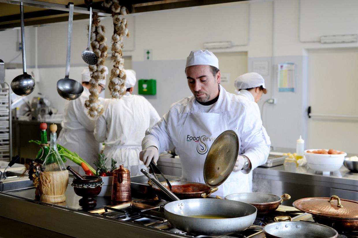 Preparazione pasti per mense