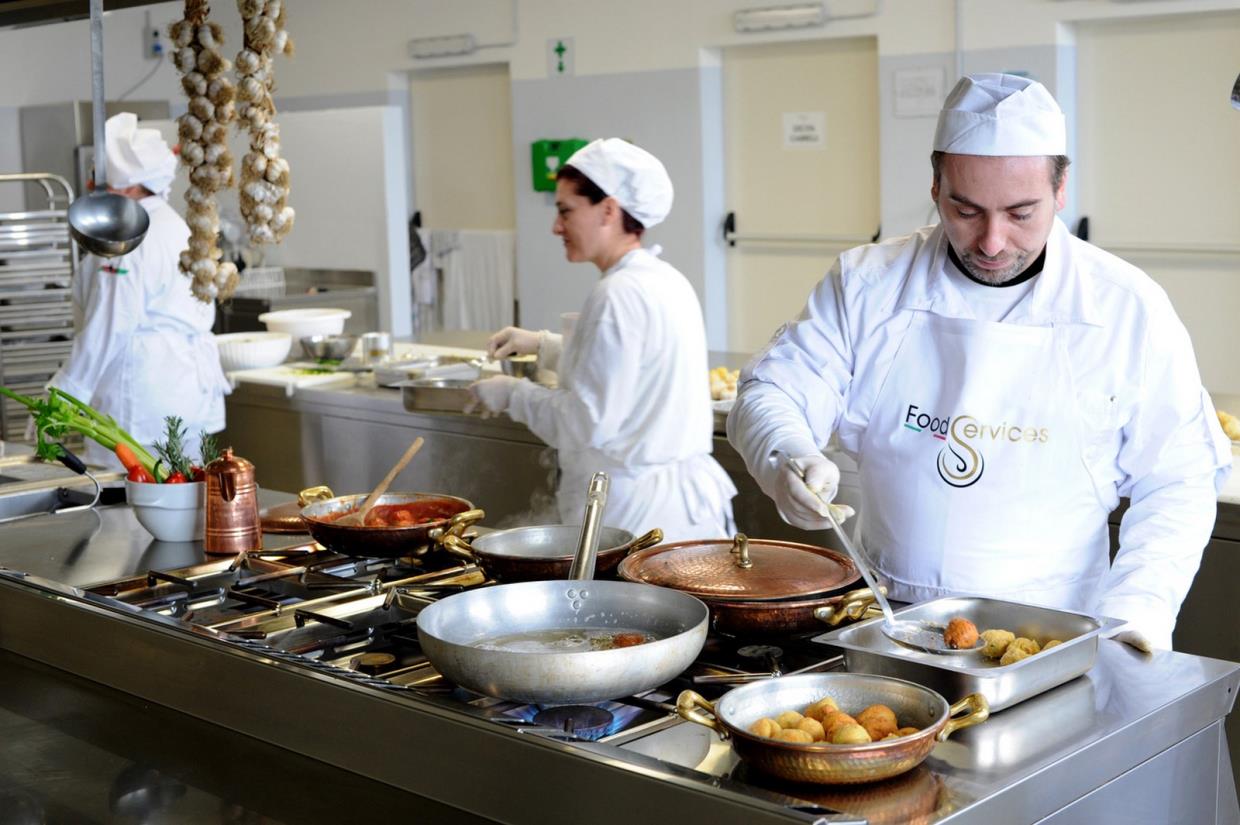 Cucina professionale per mense