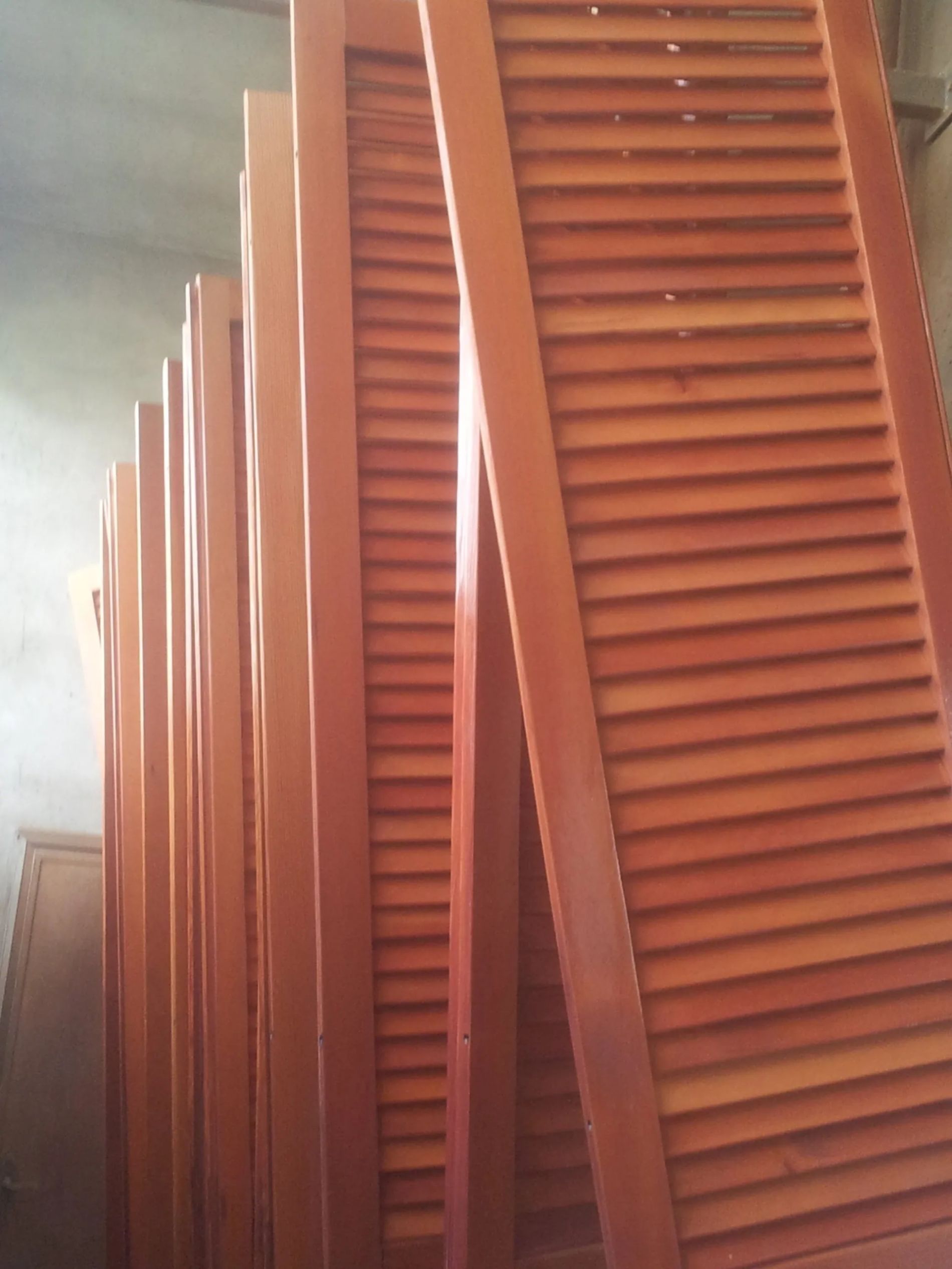 persiane in legno artigianali