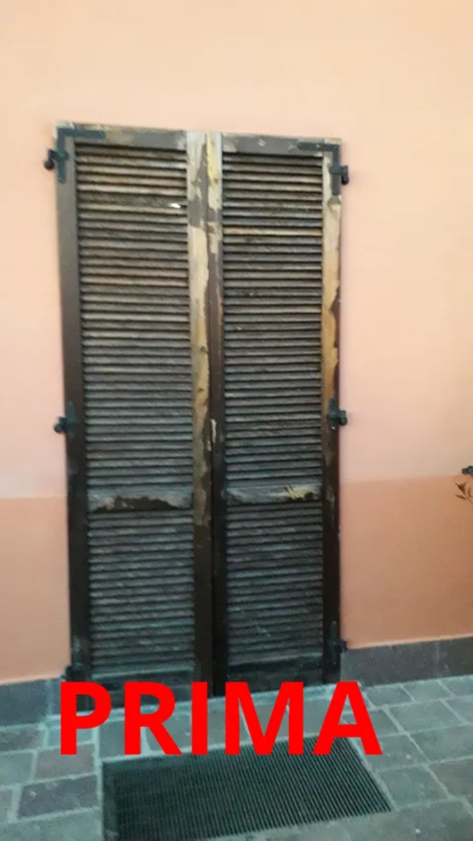 persiana in legno da sverniciare