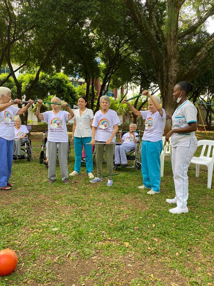 Hogar Geriátrico Arco Iris de Esperanza

