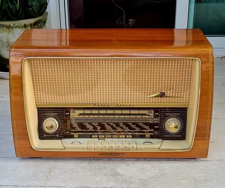 riparazione radio d'epoca