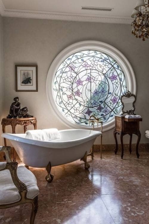 Beautiful Bathroom Porthole — Jamisontown, NSW — Stained Glass Overlay Penrith