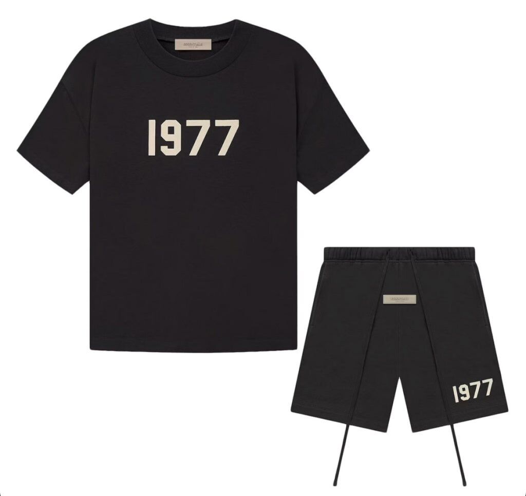 Essentials 1977 SummerSet  (Zwart)