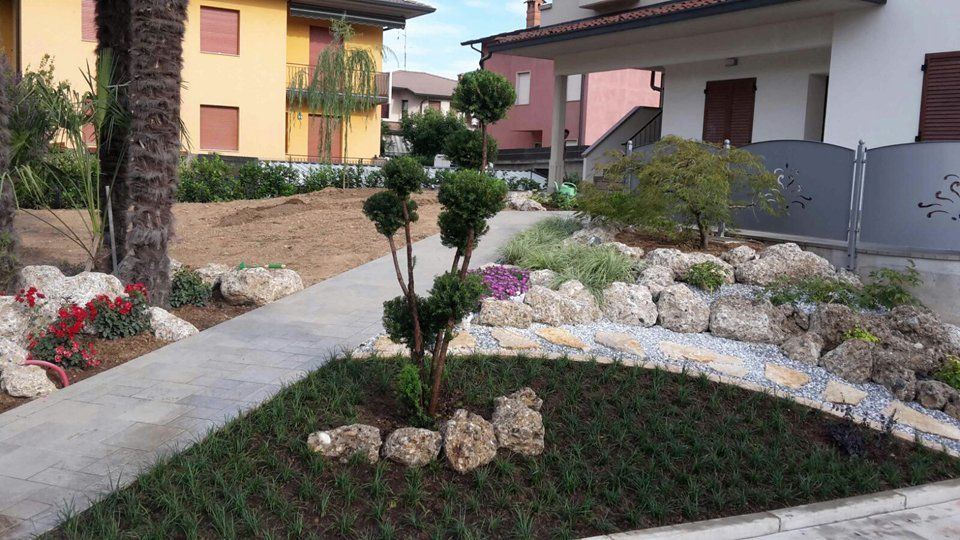 Allestimento di aiuole