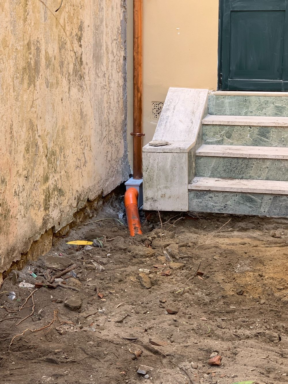 realizzazione nuovi scarichi