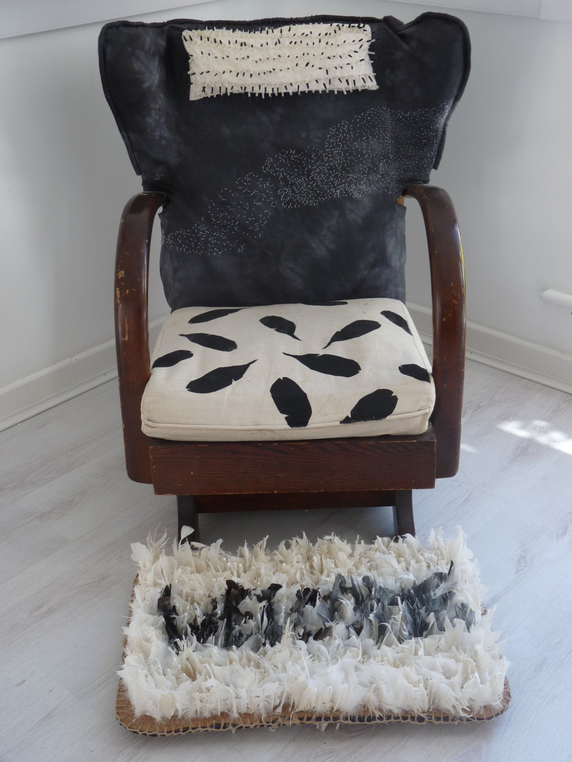 birds, feathers, installation, chair, doormat, cushion