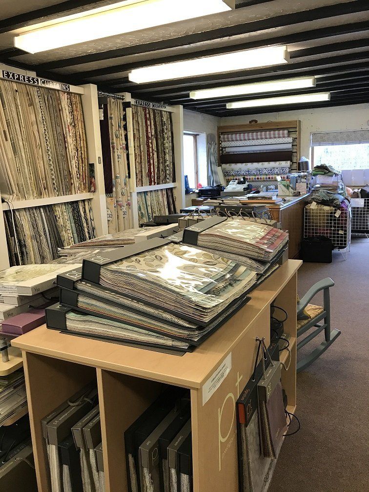 blind and curtain shop example 2