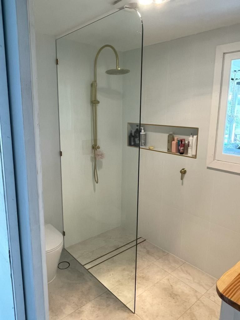 A Bathroom with Glass Shower Door — Envy Glass in Macksville, NSW