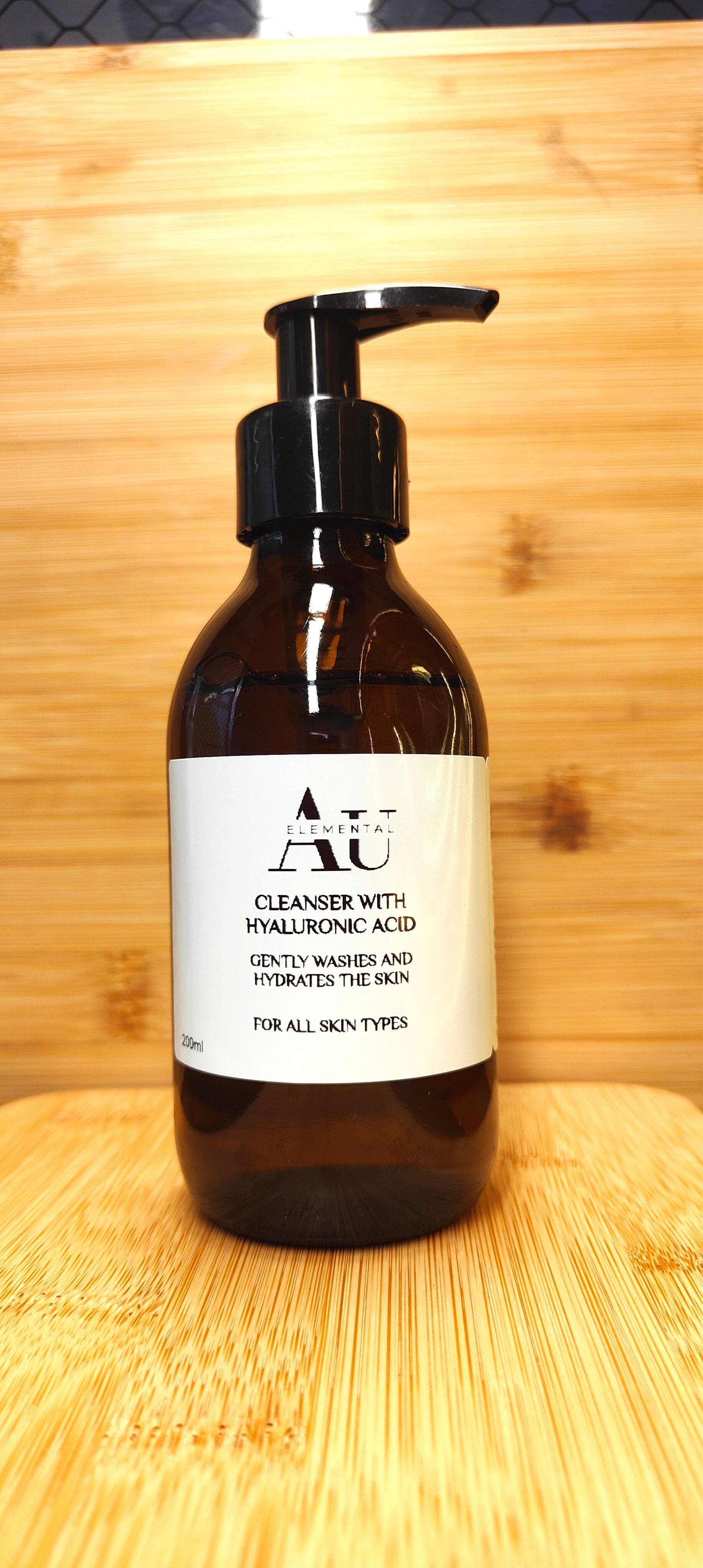 Cleanser with Hyaluronic Acid