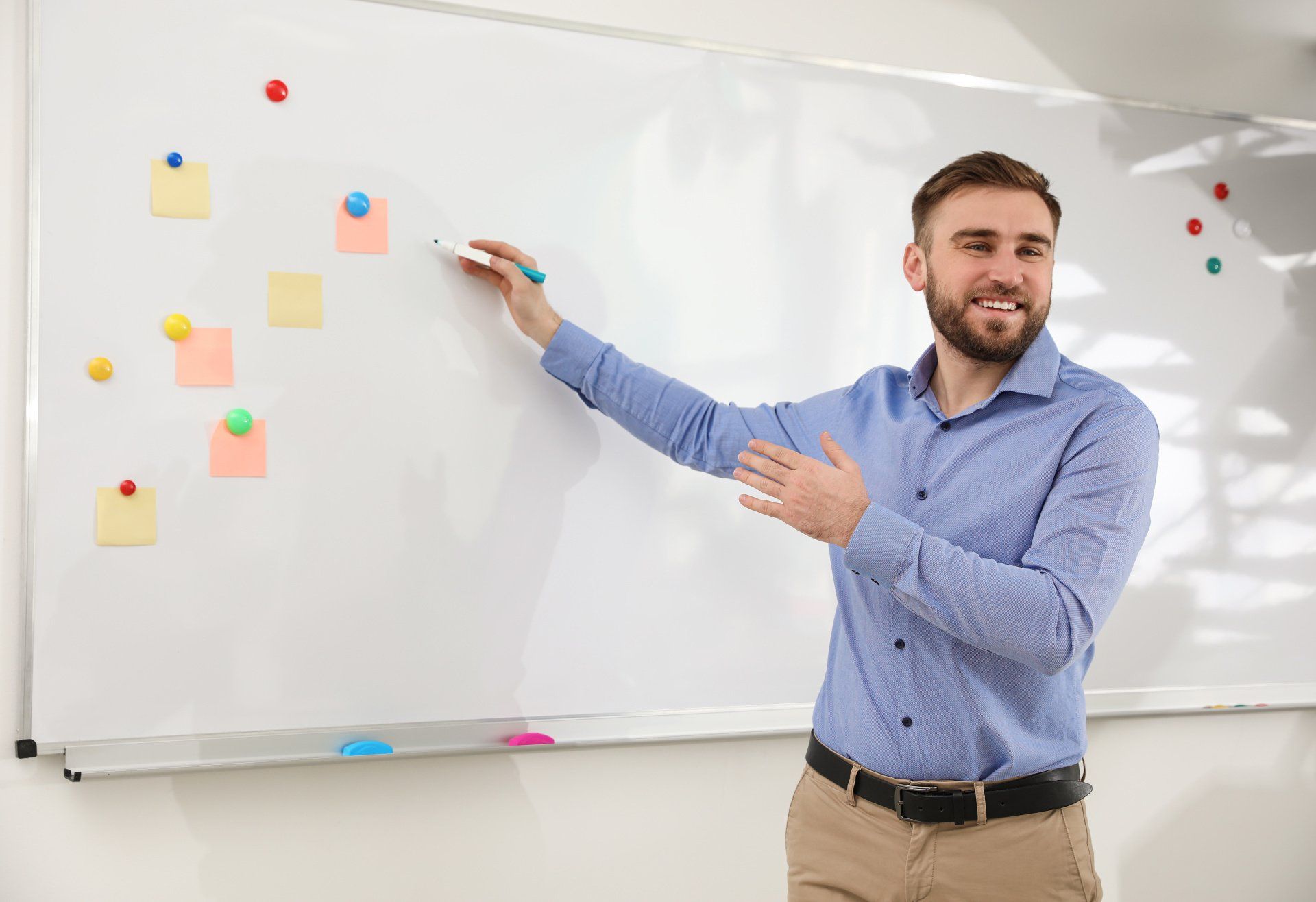 Teacher preparing students