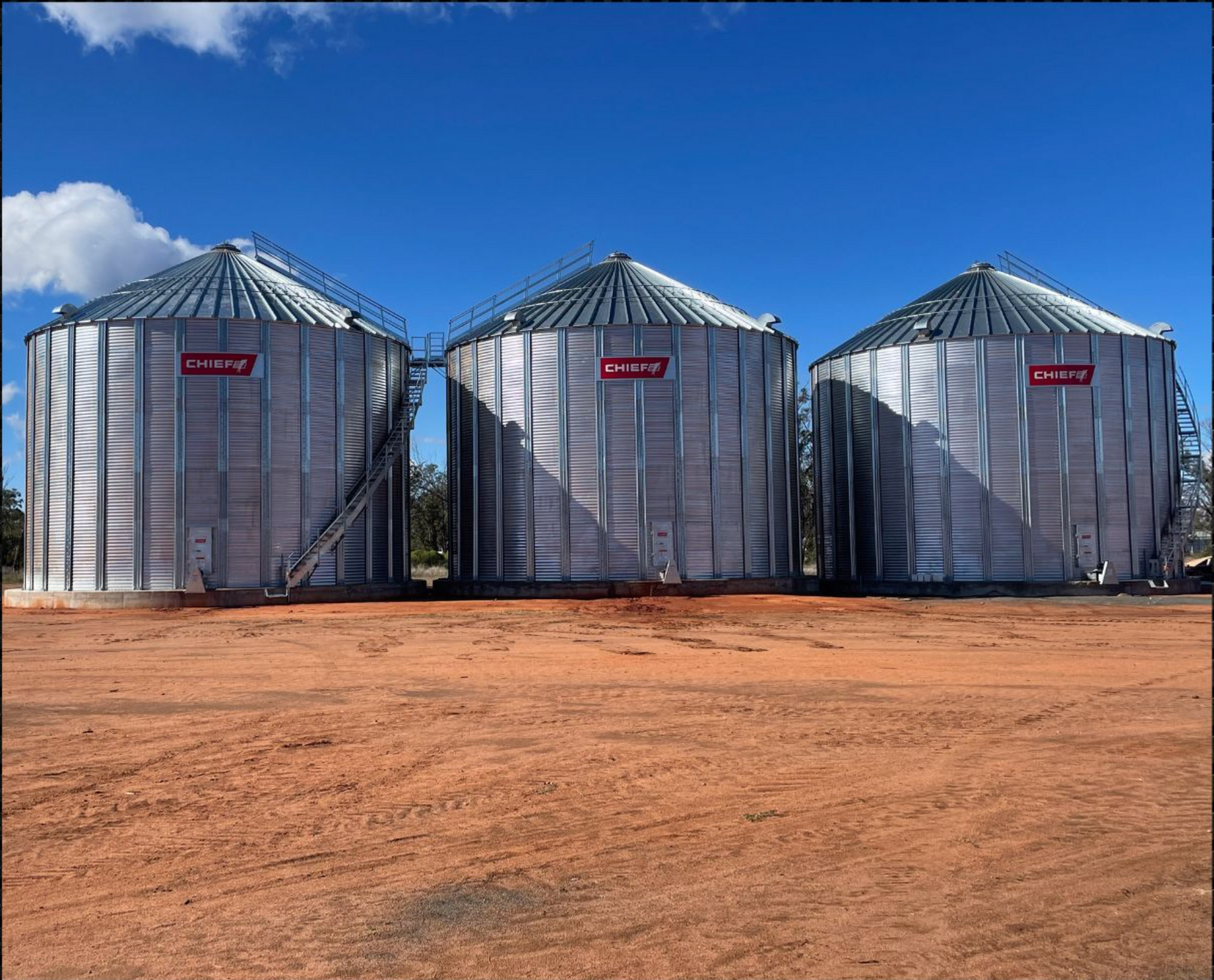 All products are engineered to exacting standards. Heavy-duty materials yield years of reliable service; Innovative designs make installation easier and promote safety. Unparalleled customer service will make you glad you chose Chief!