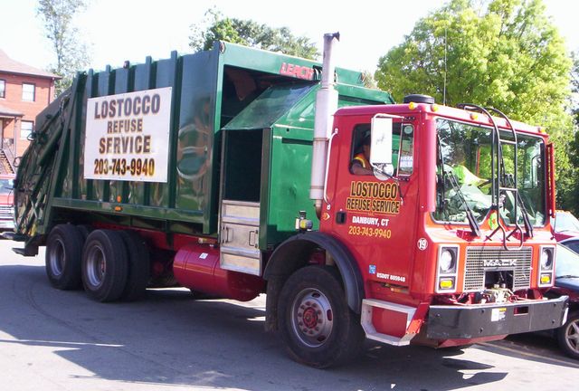 TRASH CAN 45 GA WHEELED - Danbury, CT - New Milford, CT