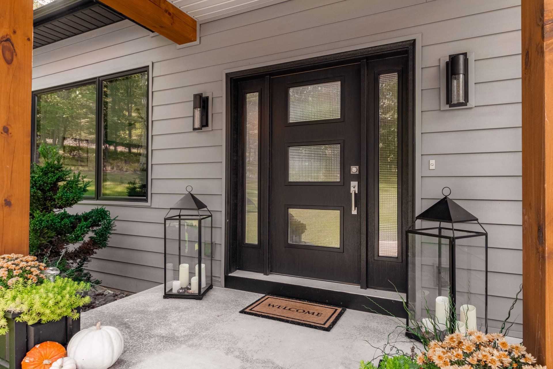 House front door - Amish home remodeler State College, PA