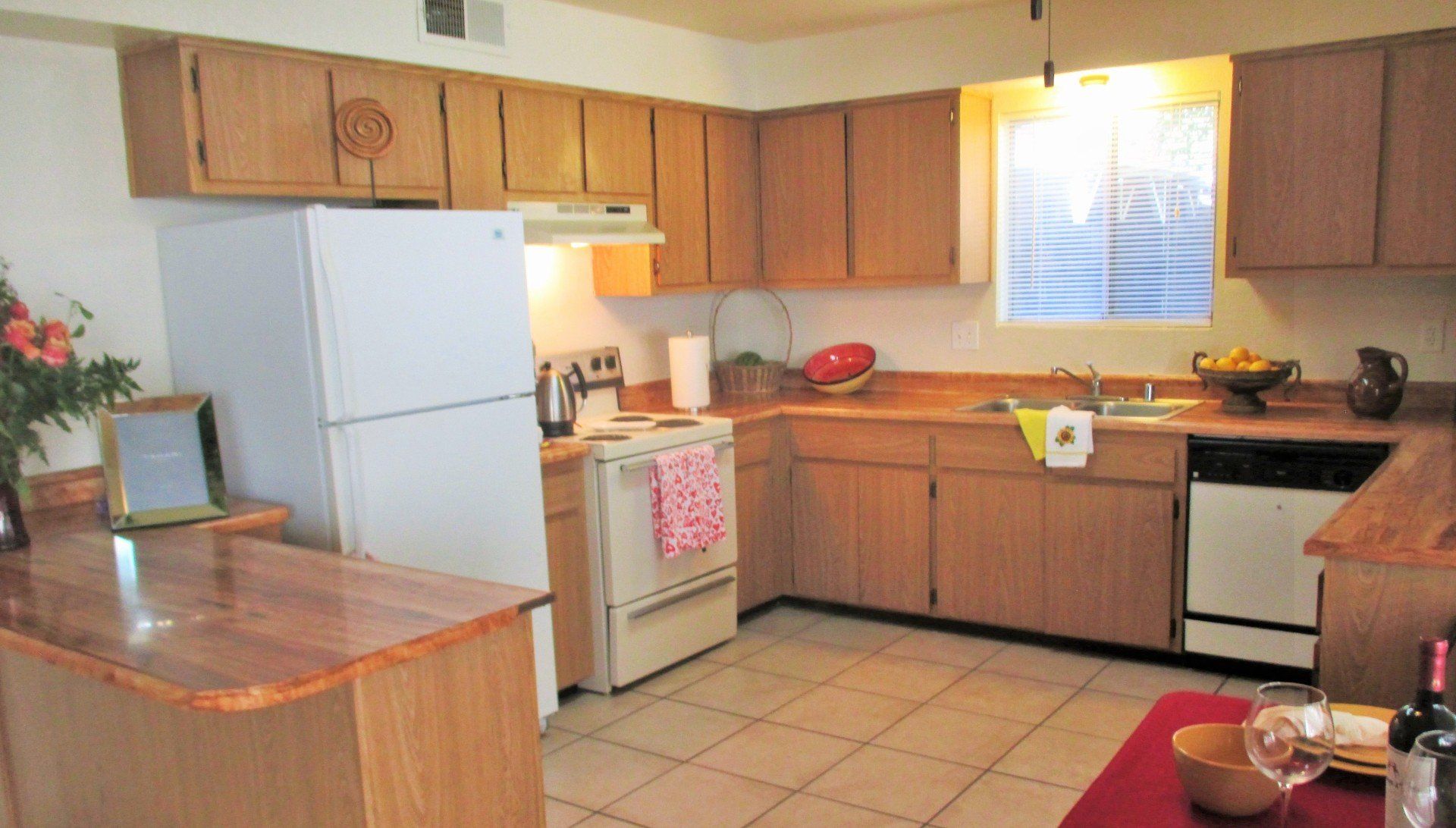 Redwood Glen kitchen