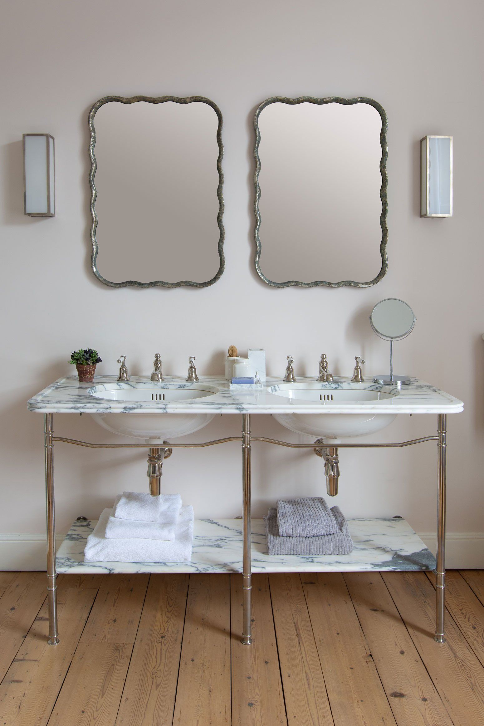 grade I listed townhouse apartment