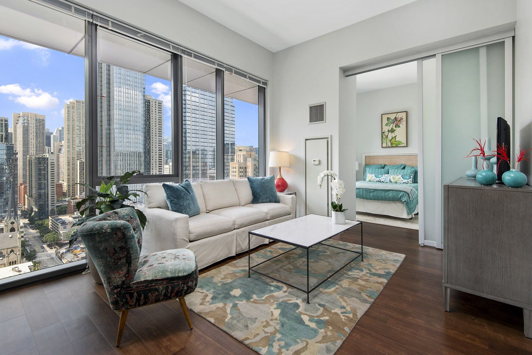 Apartment with floor to ceiling windows at State & Chestnut