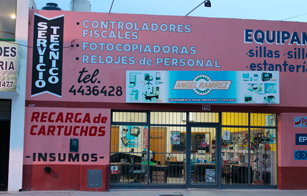 Venta de insumos para computadoras.