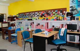 Venta de insumos para computadoras.