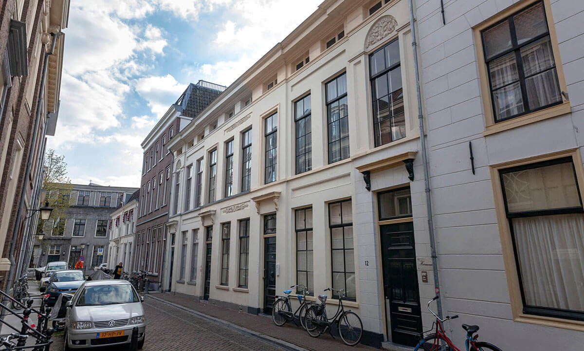 View of building Ambachtstraat 10 te Utrecht