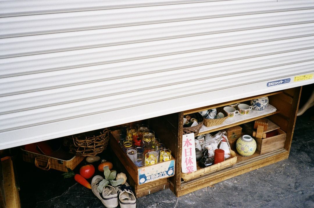 maximize storage unit space tips