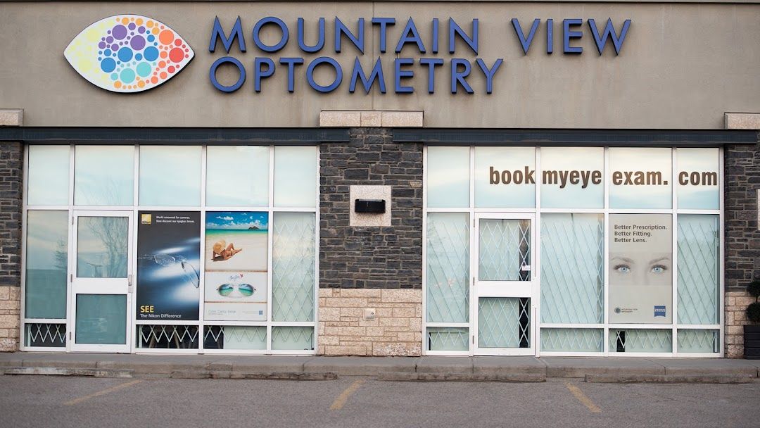 The front of a mountain view optometry store