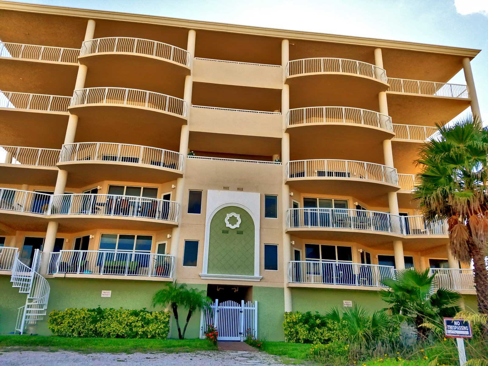 Exterior of a community in Tierra Verde, FL