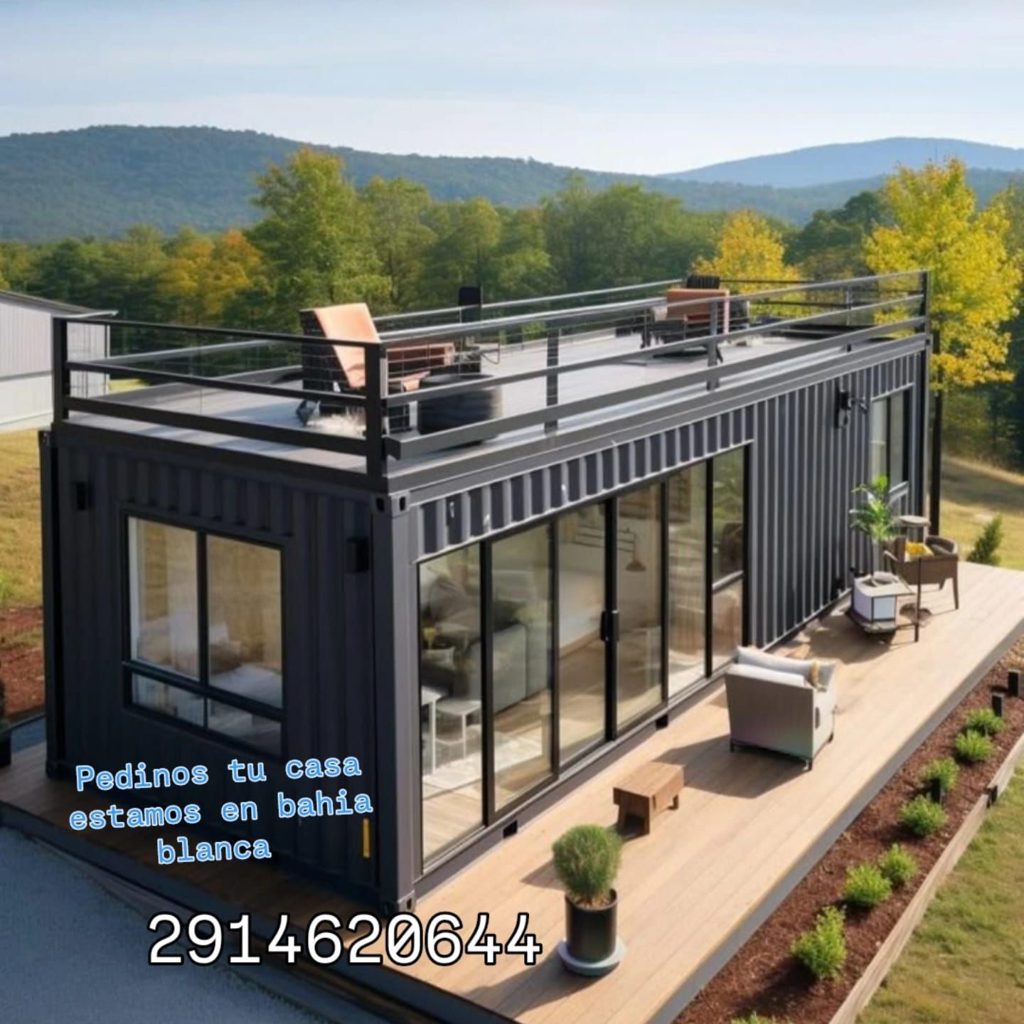 Casa moderna de contenedores de envío negro con terraza en la azotea. Texto: “Pedinos tu casa estamos en bahía blanca 2914620644.”