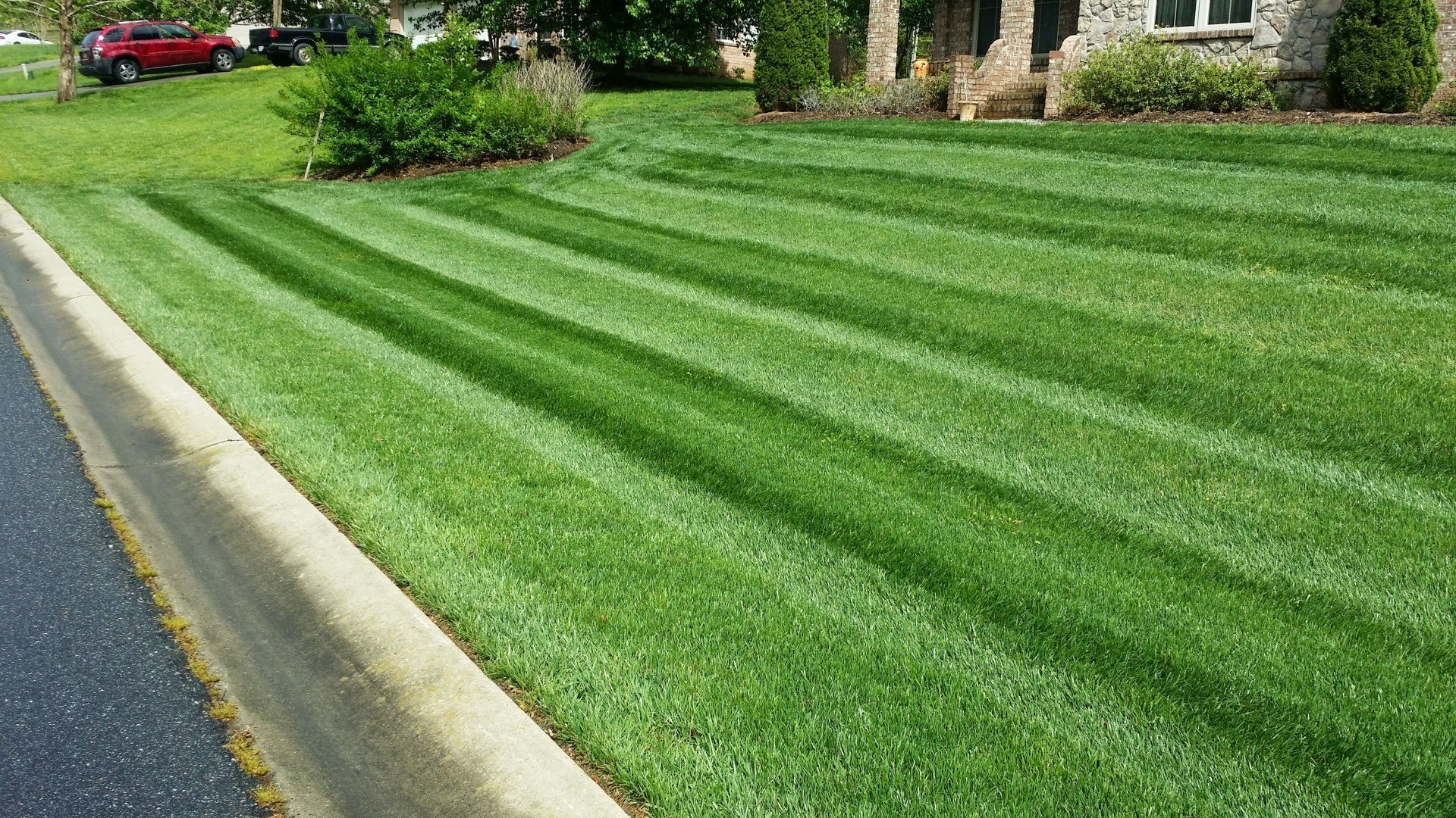 R & T Lawn Service, Inc.