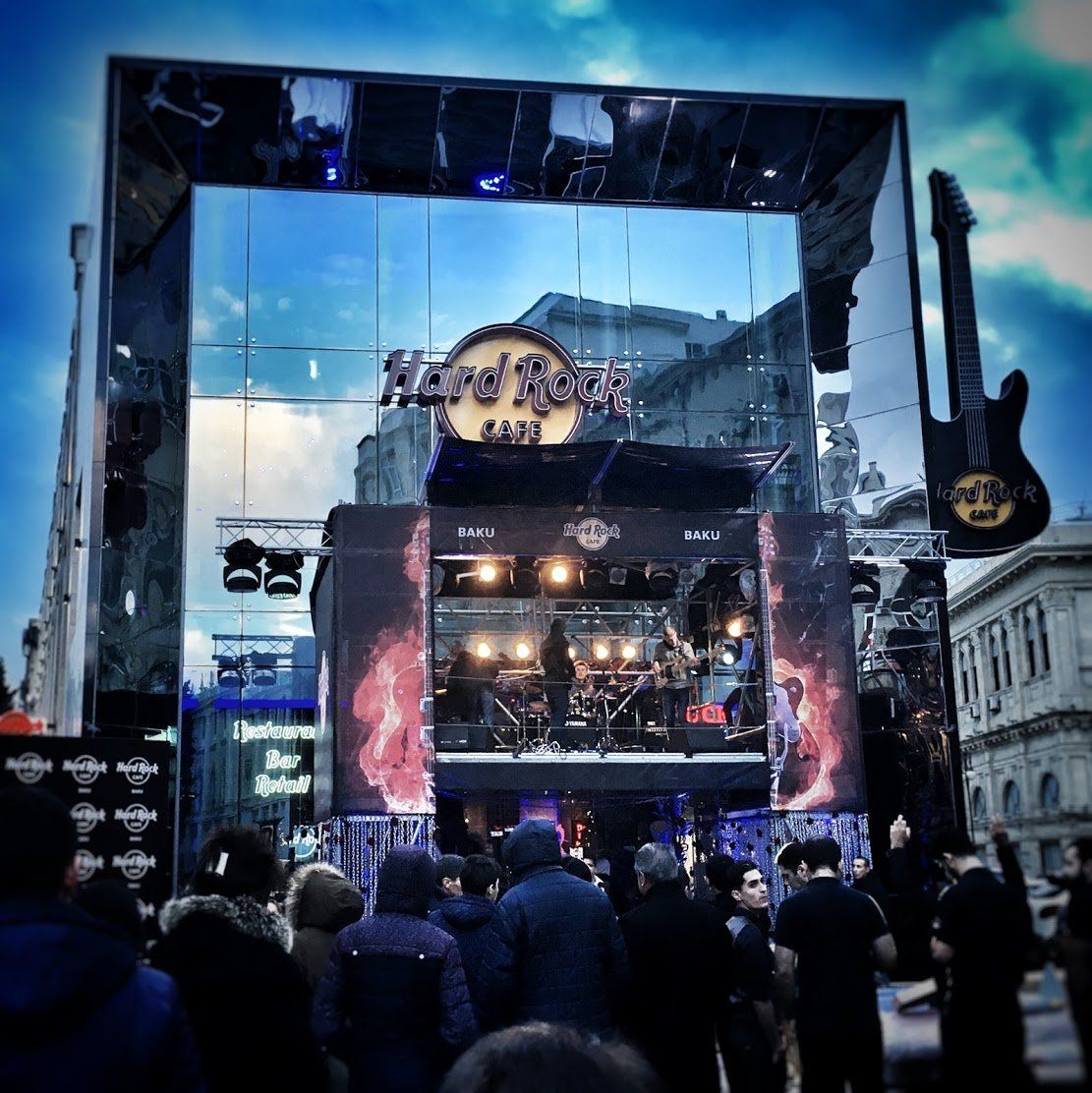 Hard Rock Café Baku, Grand Opening