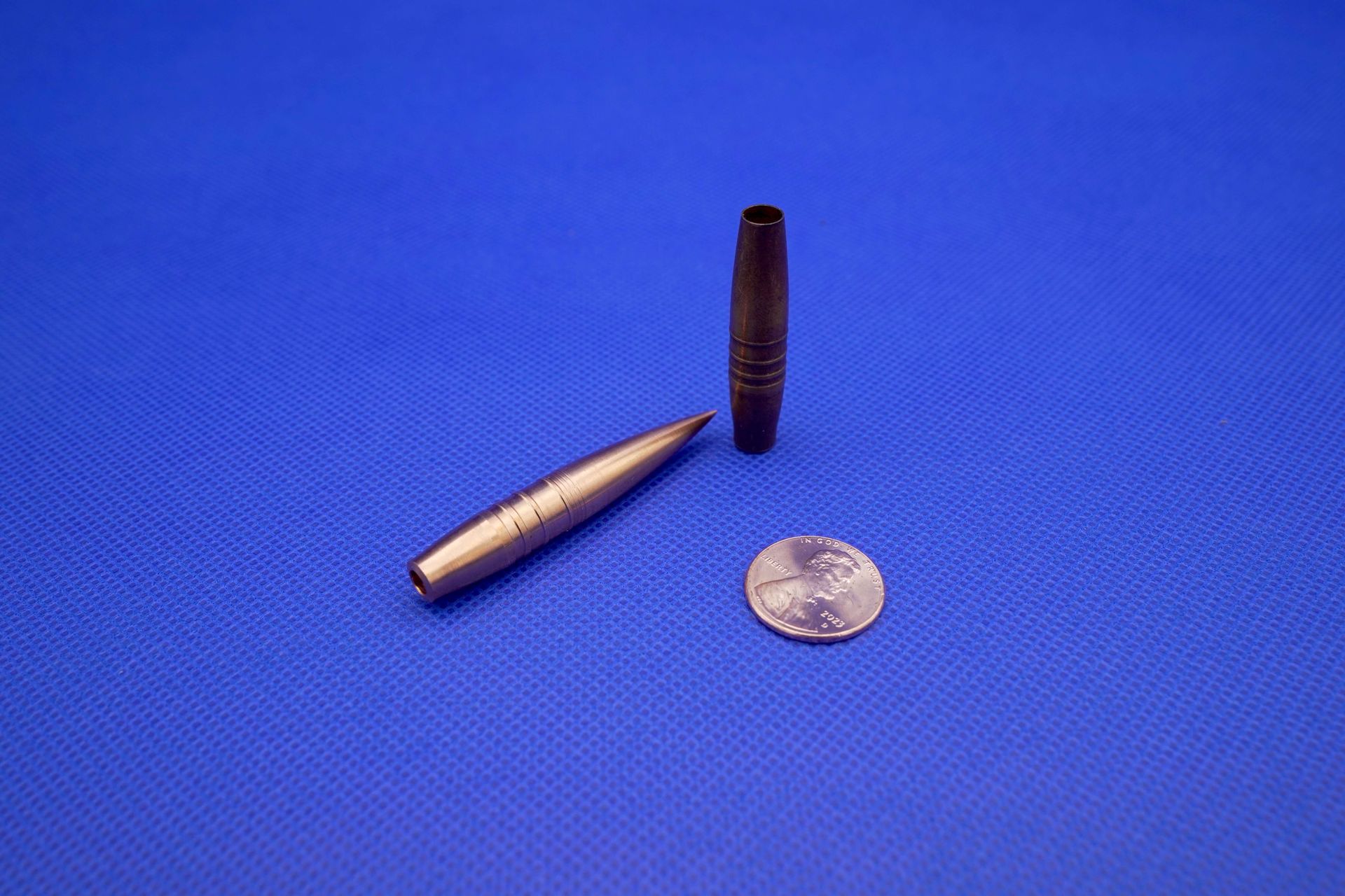 A bunch of metal sticks are stacked on top of each other