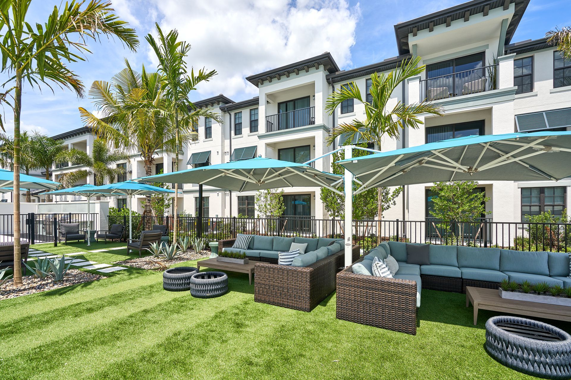 Gallery New Luxury Apartments Naples, FL